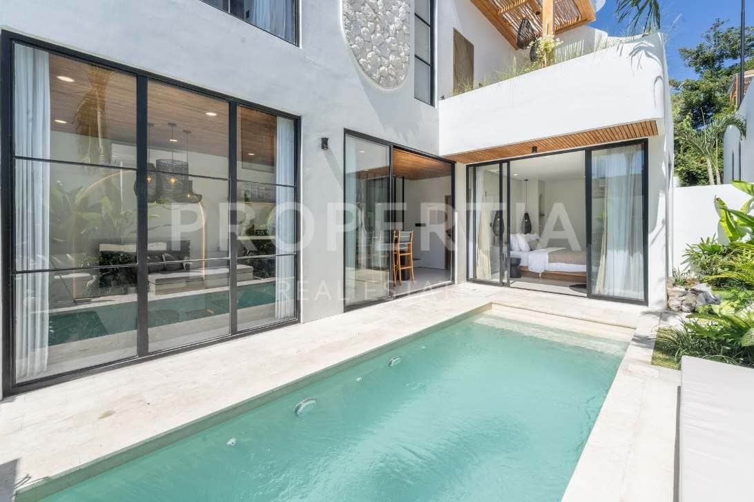 Tropical Mediterranean Villa with Rooftop in Bingin