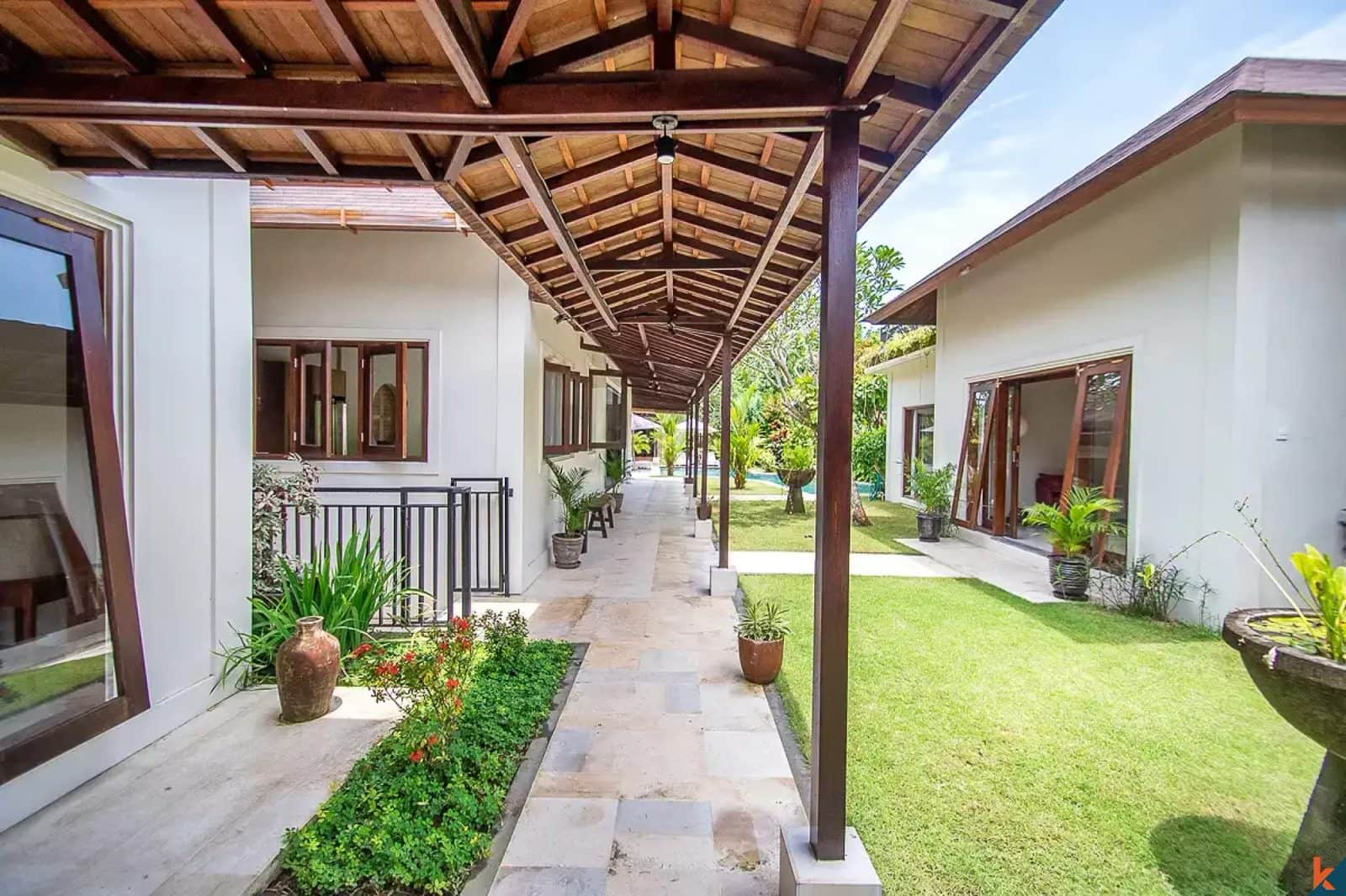 5-bedroom freehold villa in Jimbaran — photo 3 of 5