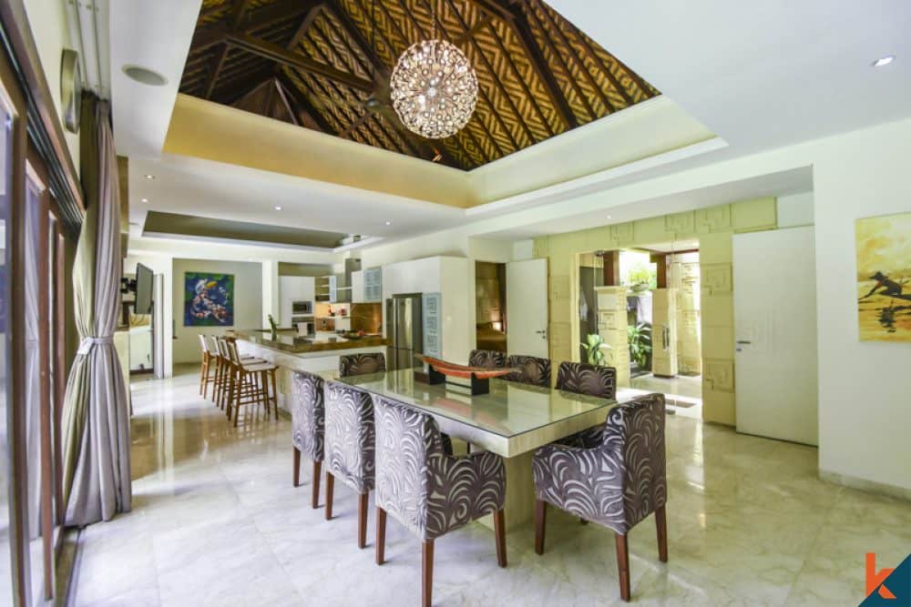 4-bedroom freehold villa in Kerobokan — photo 2 of 5