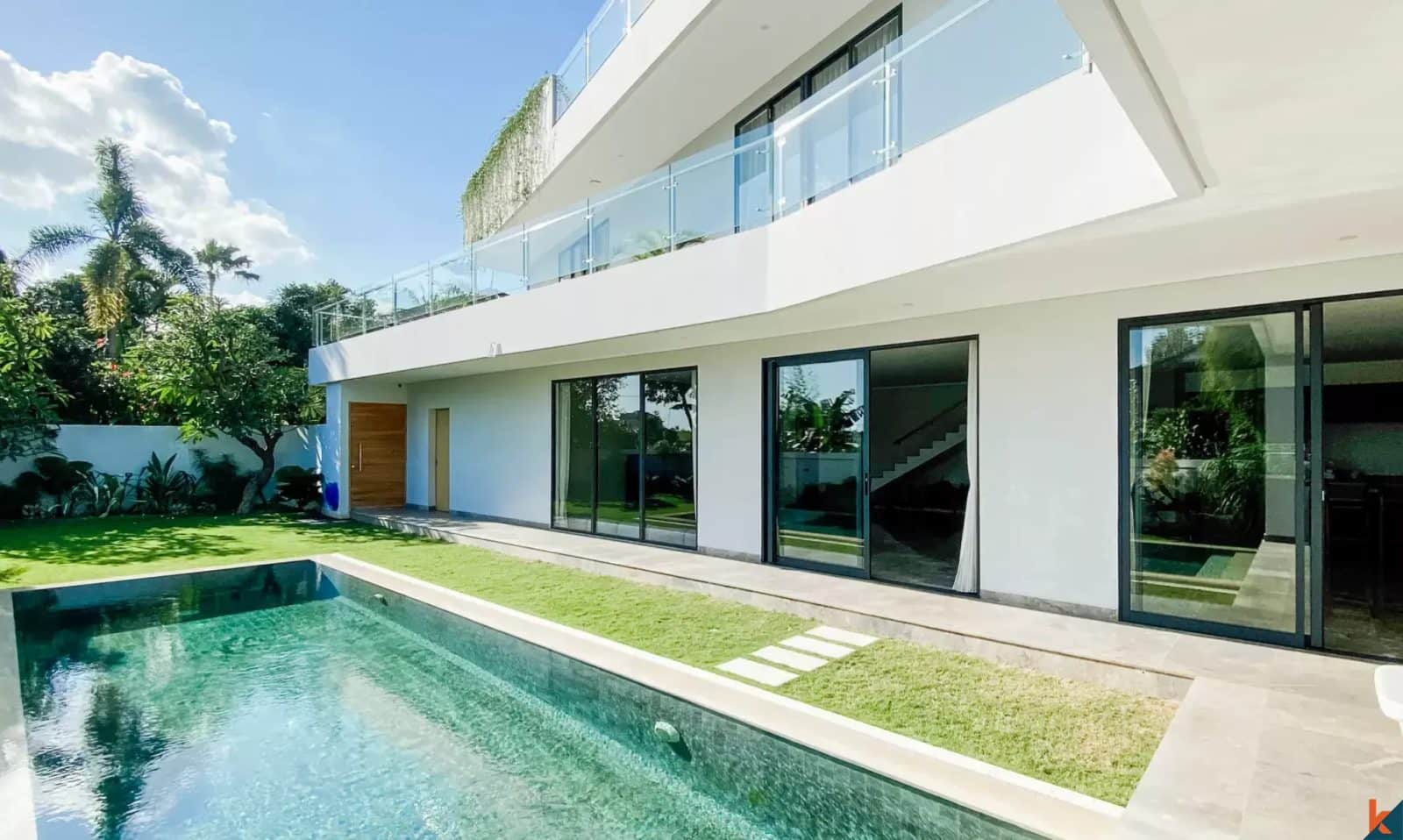 4-bedroom freehold villa in Pererenan — photo 3 of 5