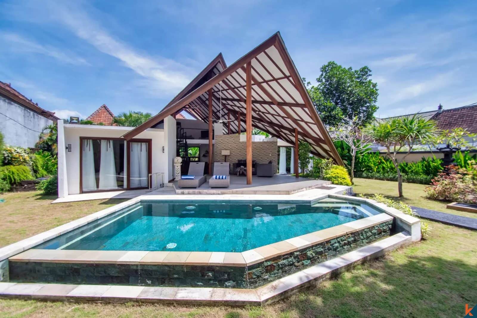 Stylish design two bedroom leasehold property in Balangan