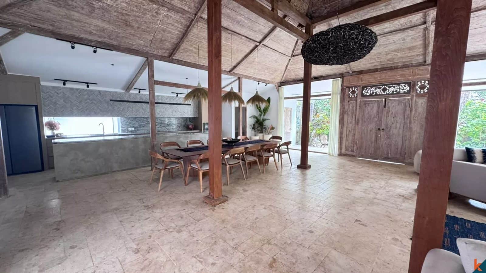 6-bedroom leasehold villa in Buduk/Mengwi — photo 2 of 5