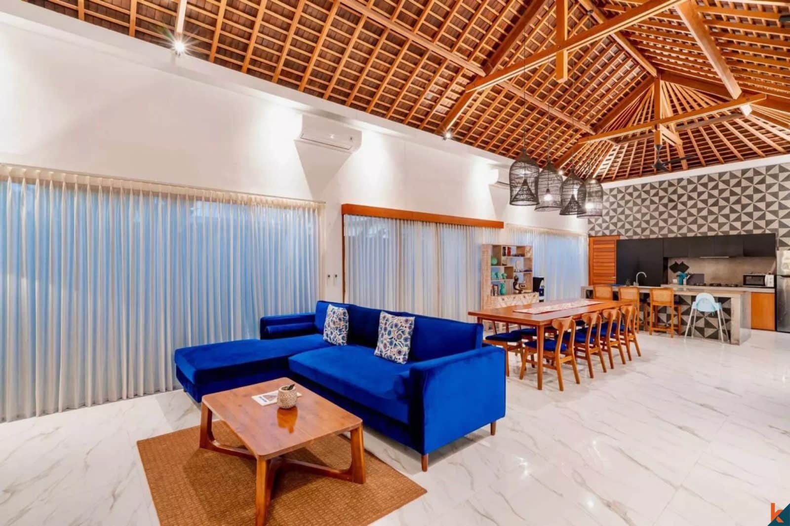4-bedroom leasehold villa in Canggu — photo 2 of 5