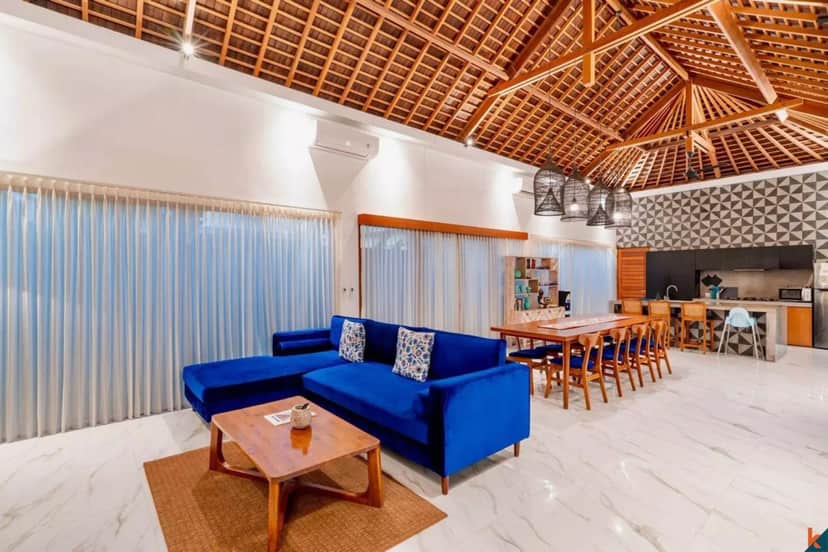 4-bedroom leasehold villa in Canggu — photo 2 of 5