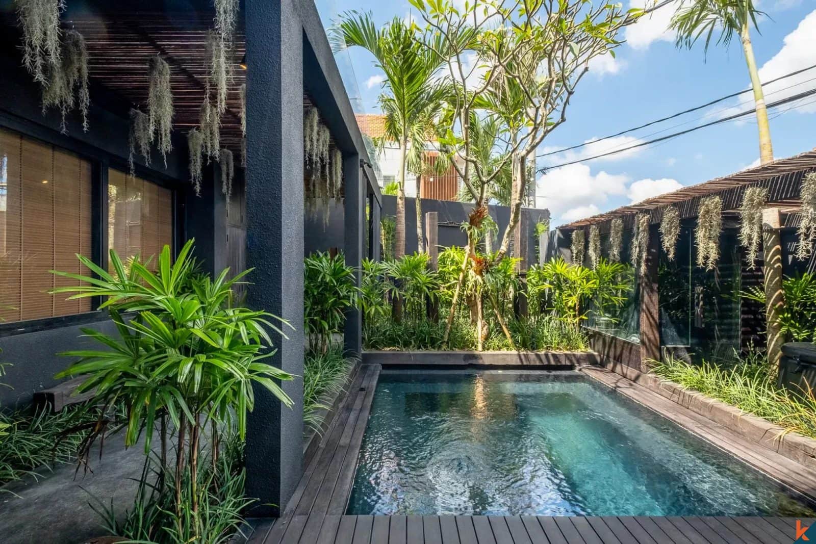 4-bedroom leasehold villa in Canggu — photo 2 of 5