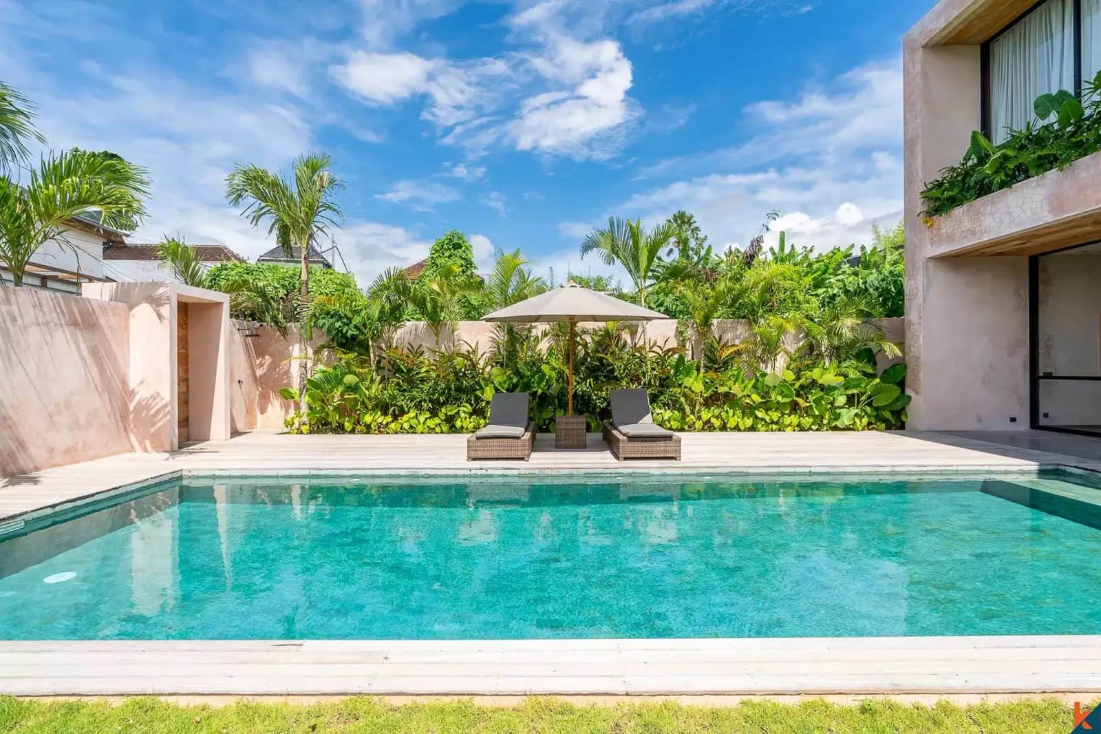 4-bedroom leasehold villa in Canggu — photo 4 of 5