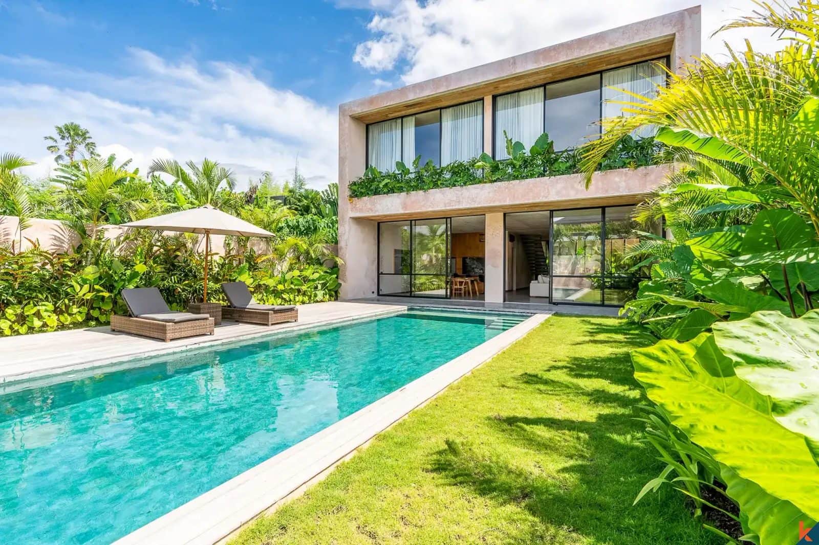 4-bedroom leasehold villa in Canggu — photo 3 of 5