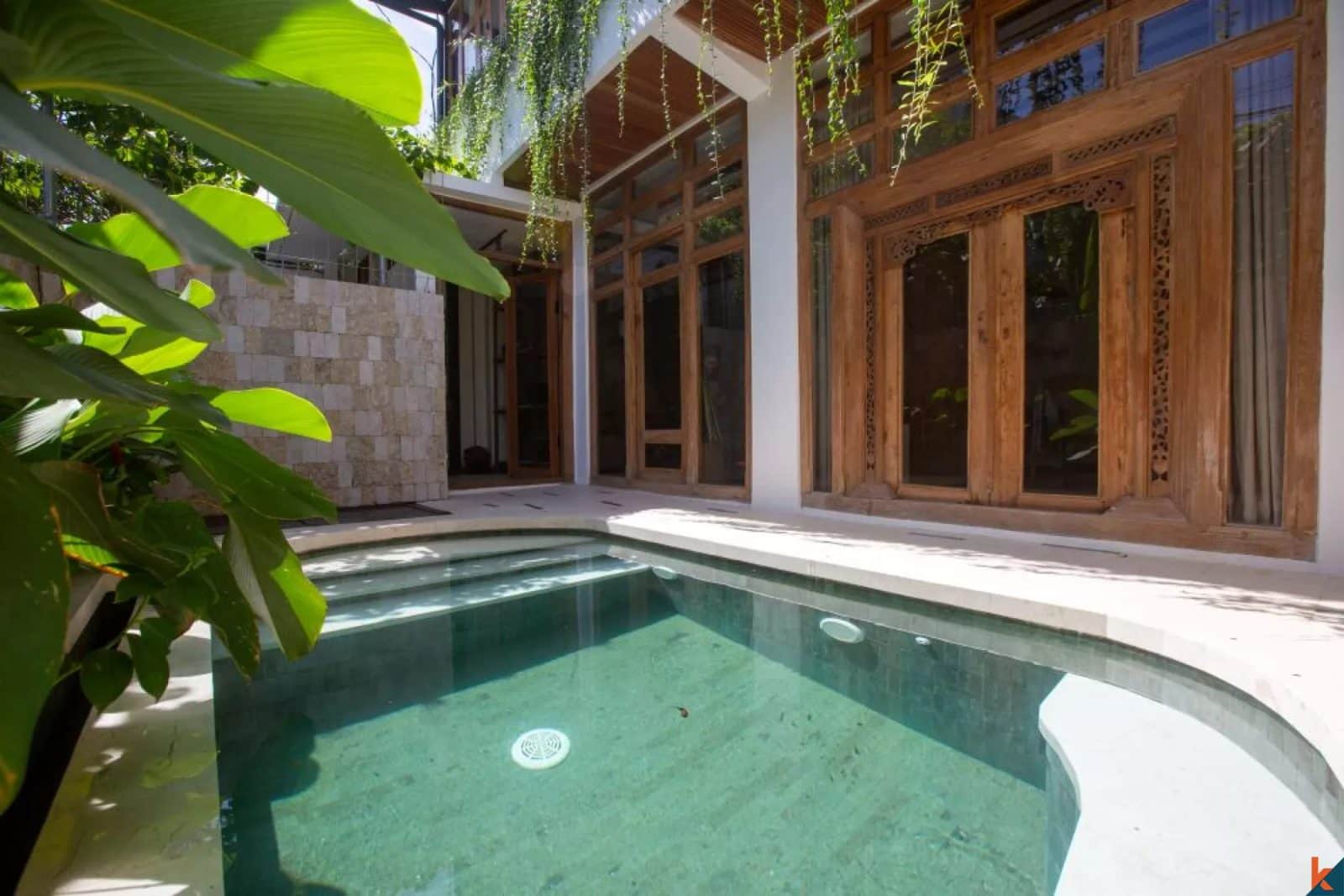 Traditional Modern Three Bedroom Fusion Villa in Canggu