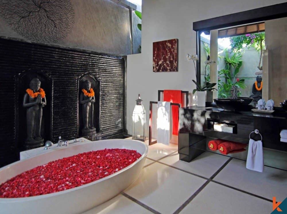 4-bedroom leasehold villa in Kerobokan — photo 4 of 5