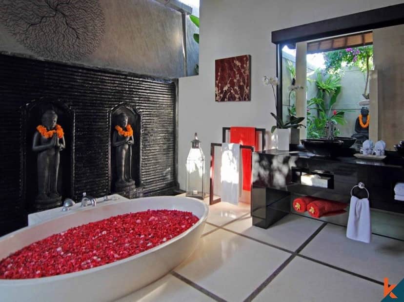 4-bedroom leasehold villa in Kerobokan — photo 4 of 5