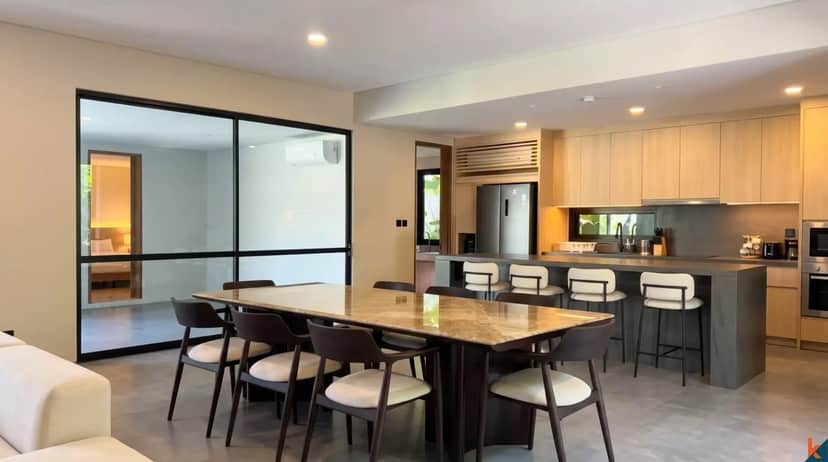 4-bedroom freehold villa in Jimbaran — photo 4 of 5
