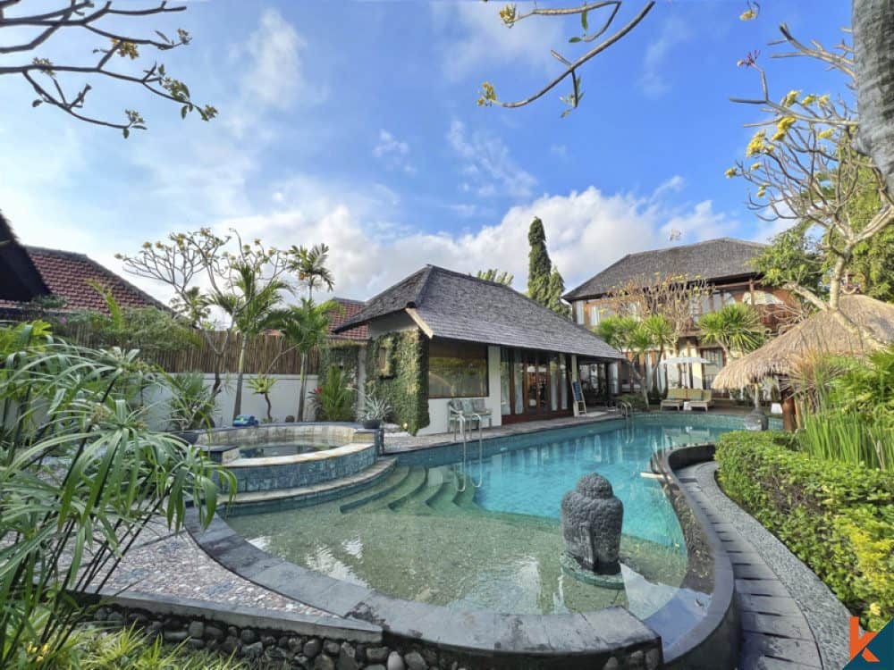 5-bedroom leasehold villa in Kerobokan — photo 3 of 5