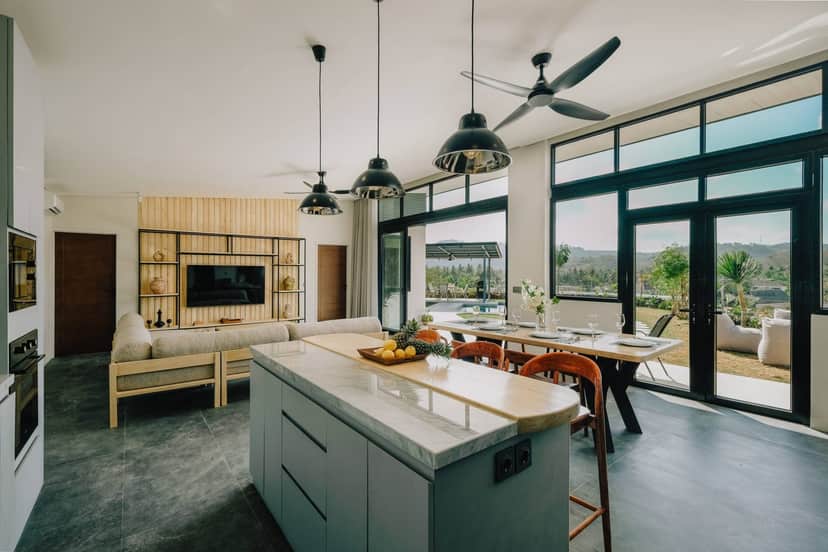 3-bedroom freehold villa in Kuta (Lombok) — photo 2 of 5