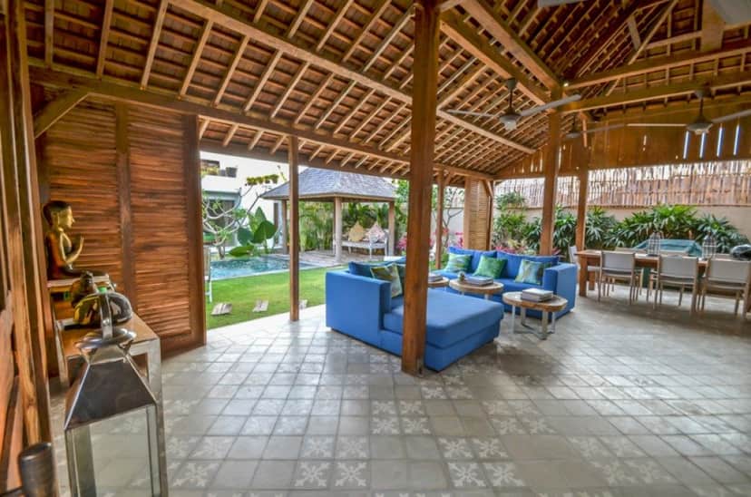 4-bedroom leasehold villa in Seminyak — photo 4 of 5