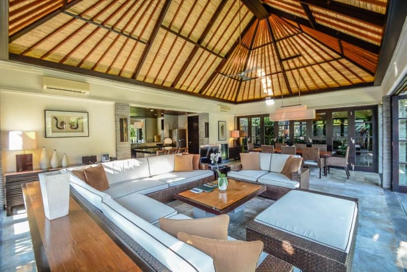 3-bedroom leasehold villa in Seminyak — photo 2 of 5