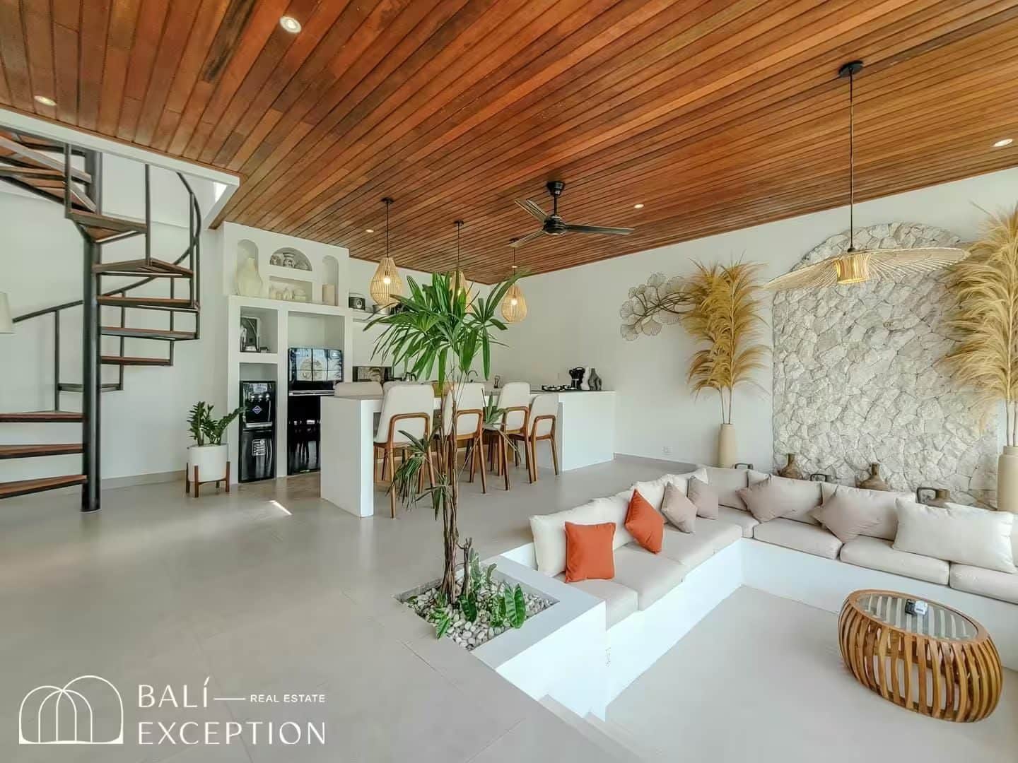 4-bedroom leasehold villa in Uluwatu — photo 2 of 5