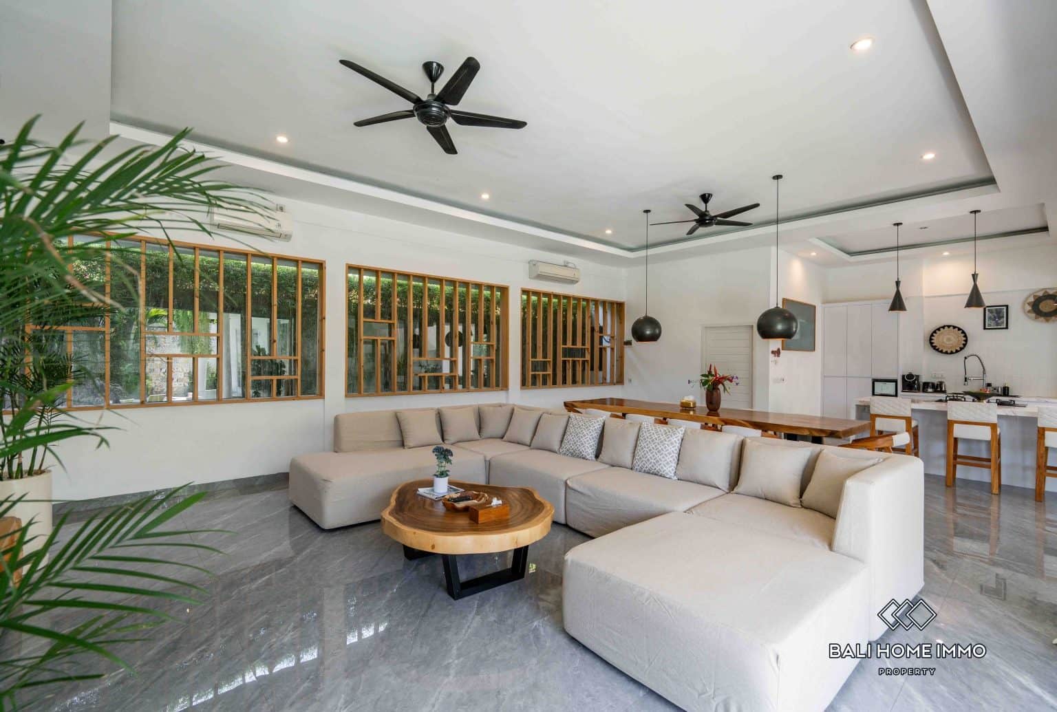 5-bedroom leasehold villa in Canggu — photo 3 of 5