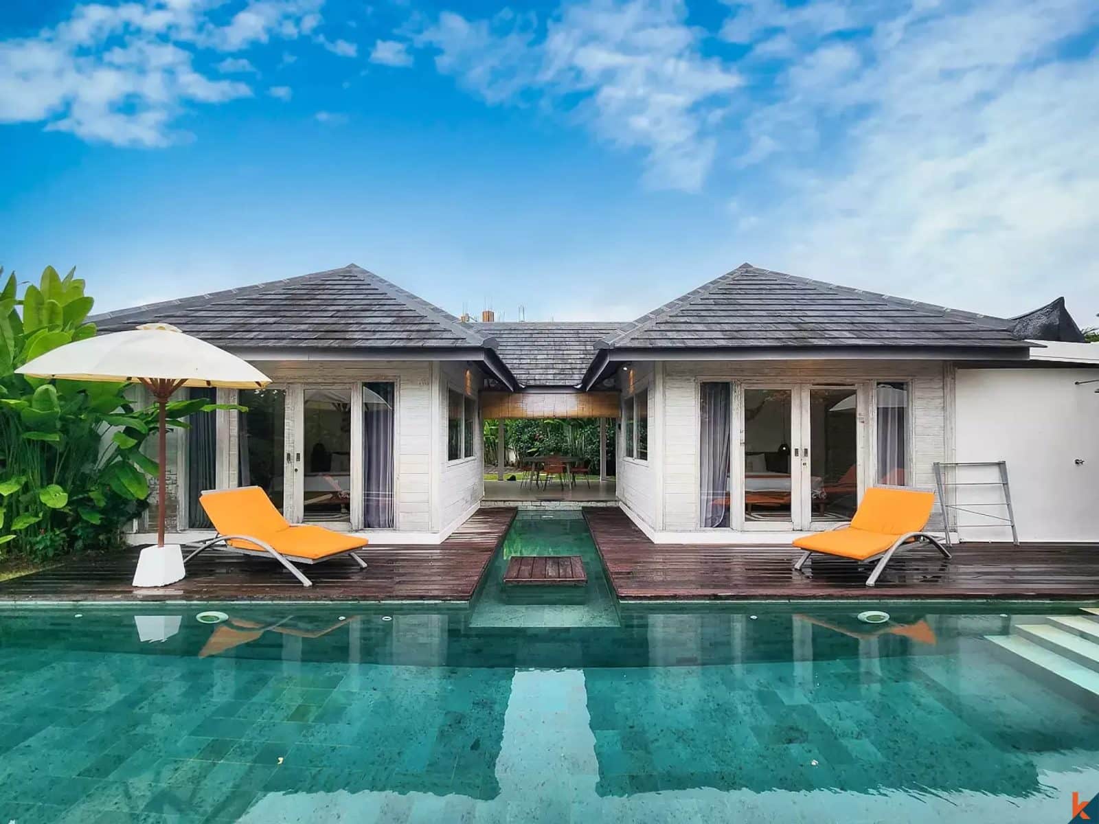 Charming Two-Bedroom Leasehold Property with Amazing Rice Field Views in Tumbak
