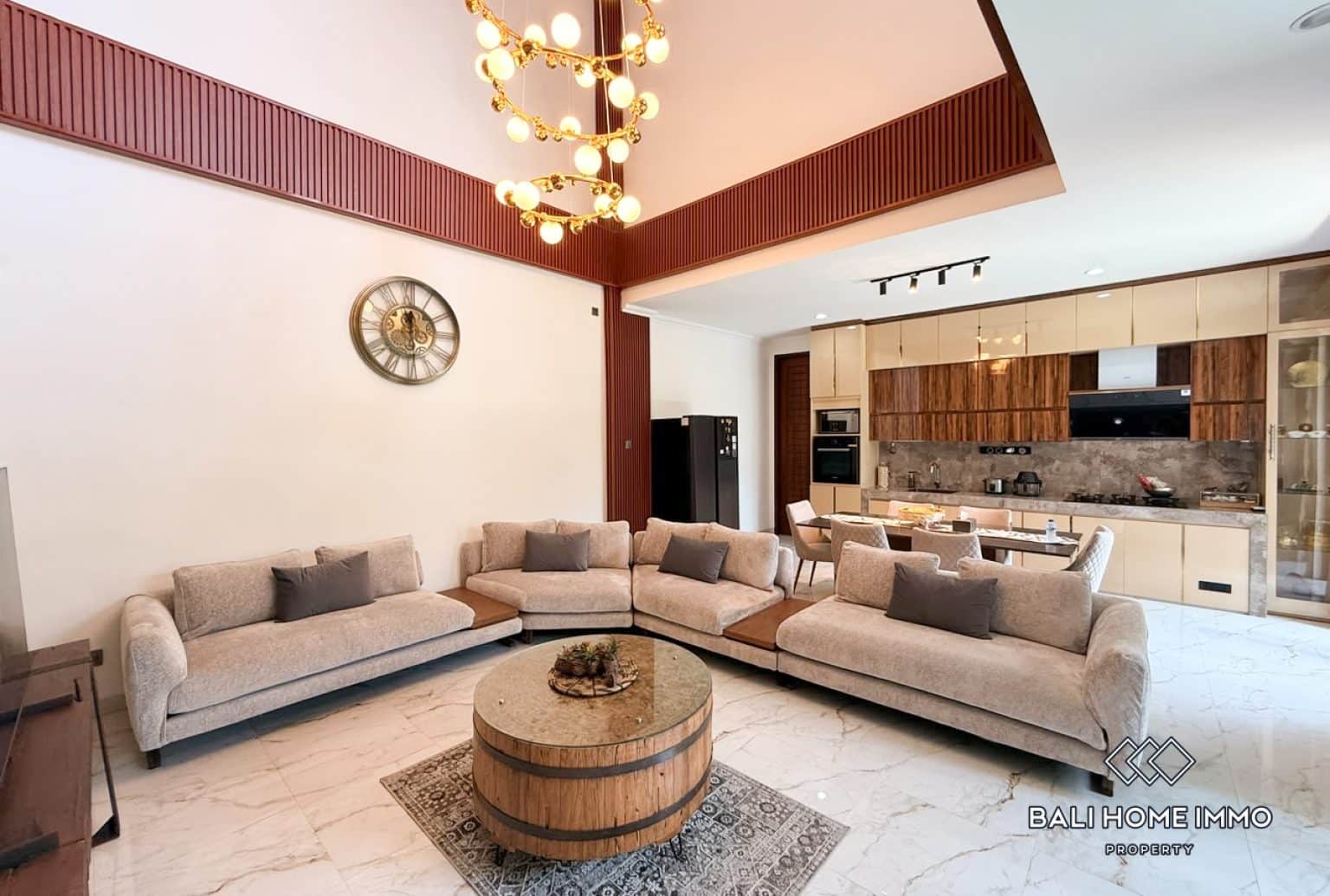 4-bedroom freehold villa in Kerobokan — photo 3 of 5