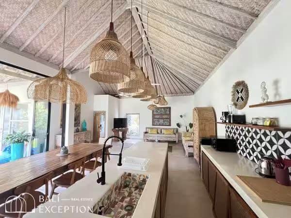 4-bedroom leasehold villa in Canggu — photo 2 of 5