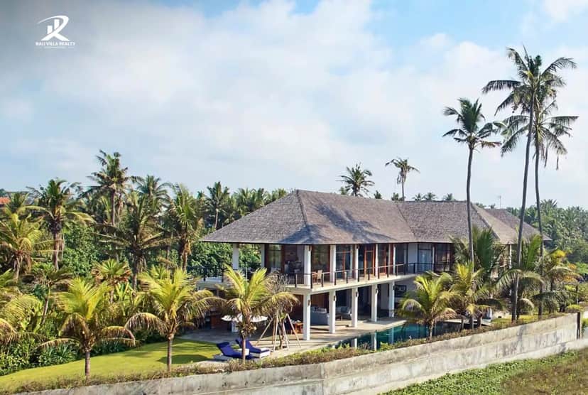 4-bedroom leasehold villa in Candidasa — photo 3 of 4