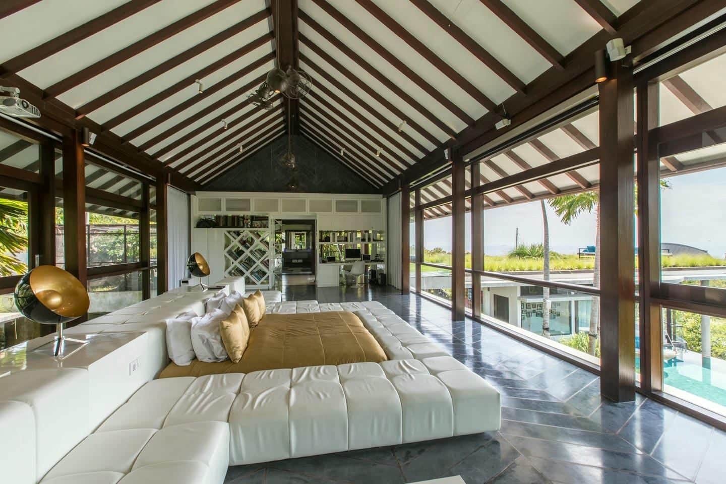 4-bedroom freehold villa in Uluwatu — photo 4 of 5