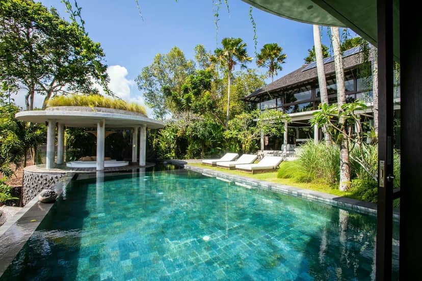 4-bedroom freehold villa in Uluwatu — photo 3 of 5