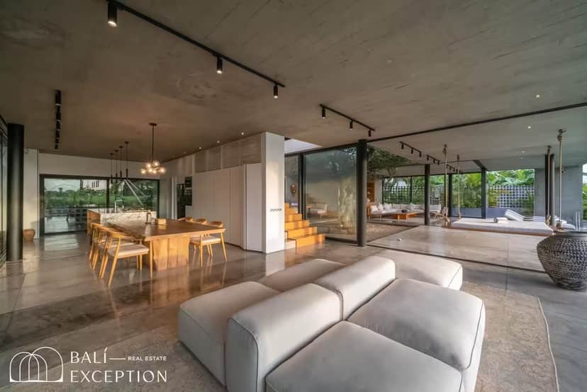 5-bedroom freehold villa in Canggu — photo 2 of 5