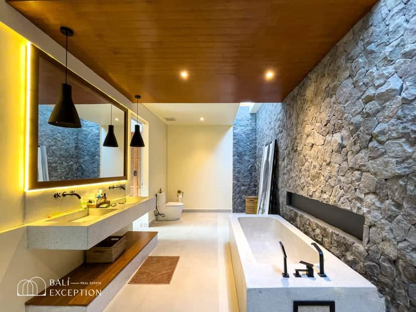 5-bedroom leasehold villa in Pererenan — photo 5 of 5