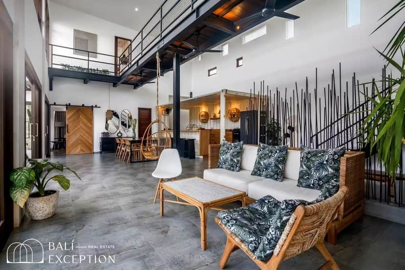 4-bedroom leasehold villa in Pererenan — photo 2 of 5