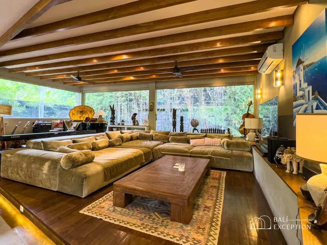 4-bedroom leasehold villa in Canggu — photo 2 of 5