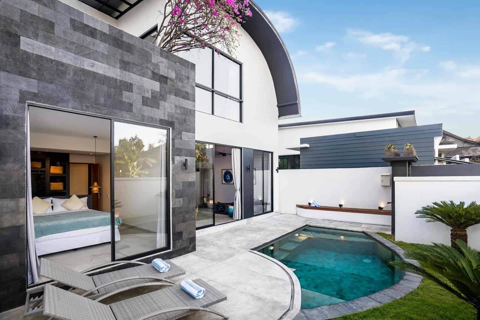 Modern 2,5 Bedroom Villa for Sale Leasehold in Pererenan