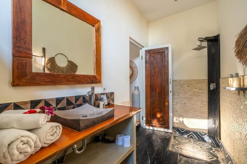 3-bedroom leasehold villa in Canggu — photo 4 of 5