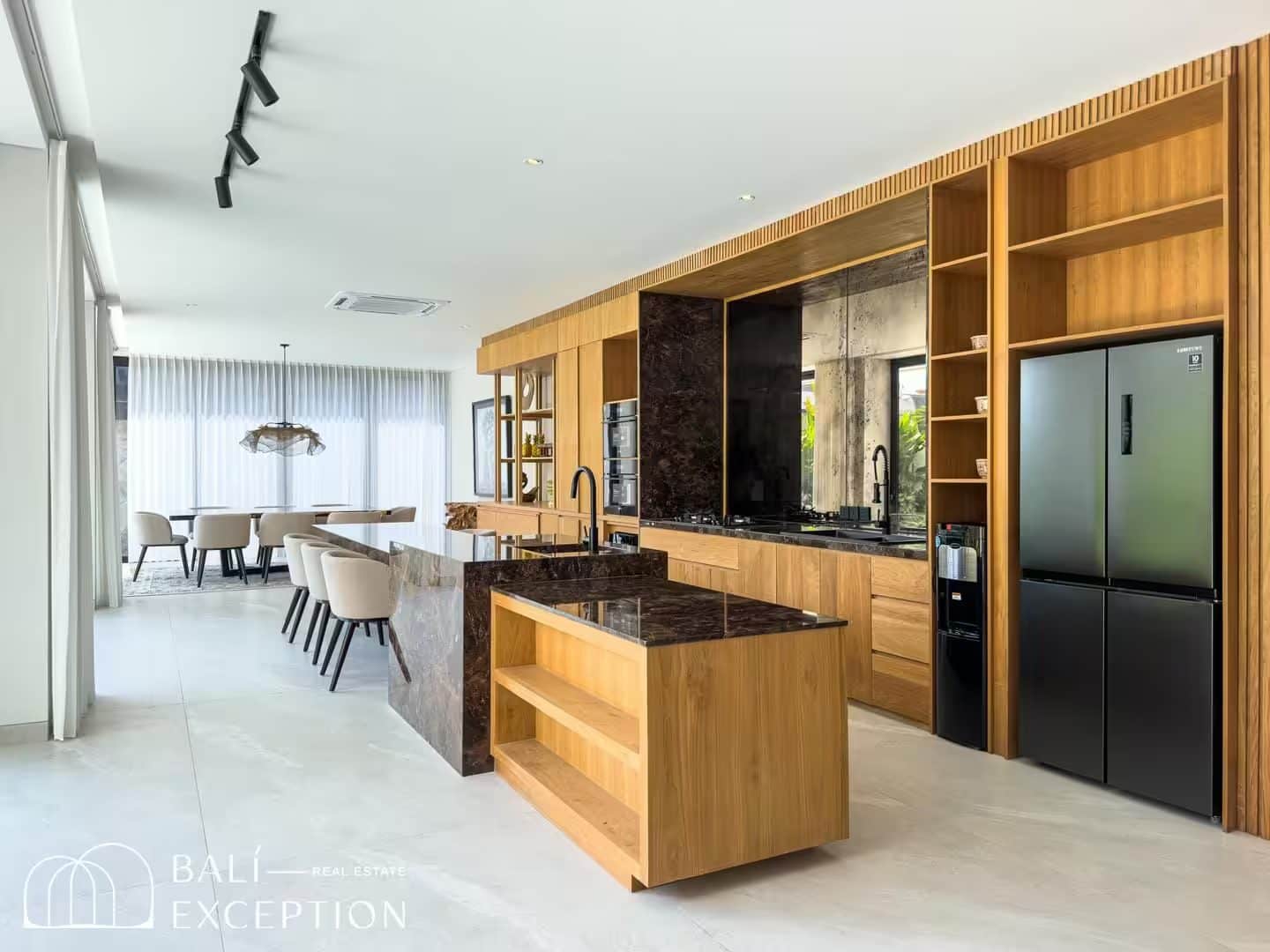 5-bedroom leasehold villa in Umalas — photo 3 of 5