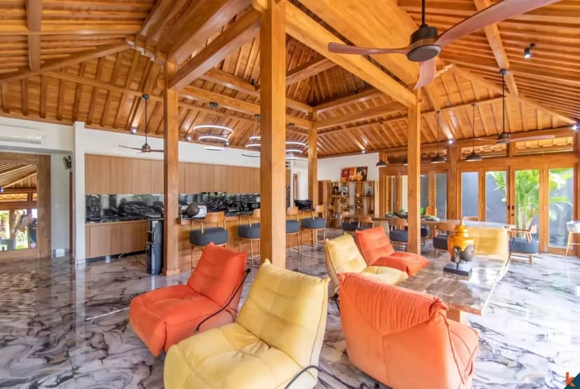 4-bedroom freehold villa in Ungasan — photo 3 of 5