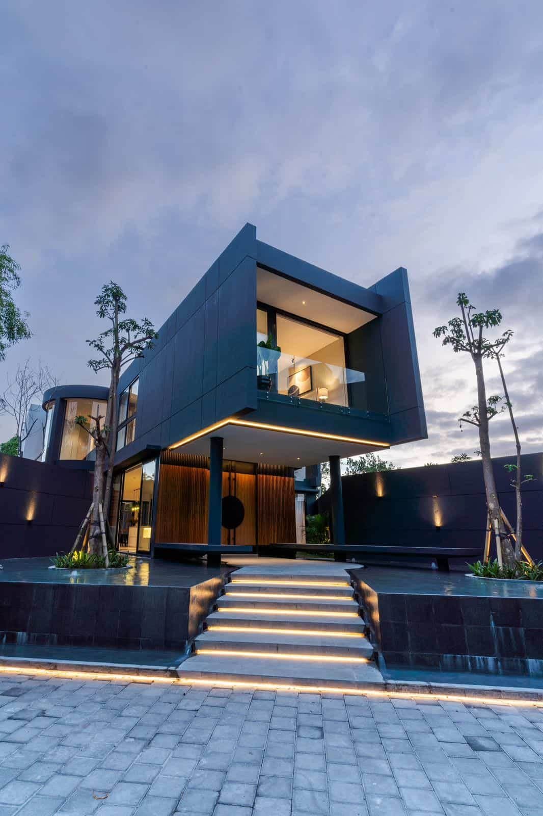 500m From the Beach 5 Bedroom Villa for Sale Leasehold in Pererenan