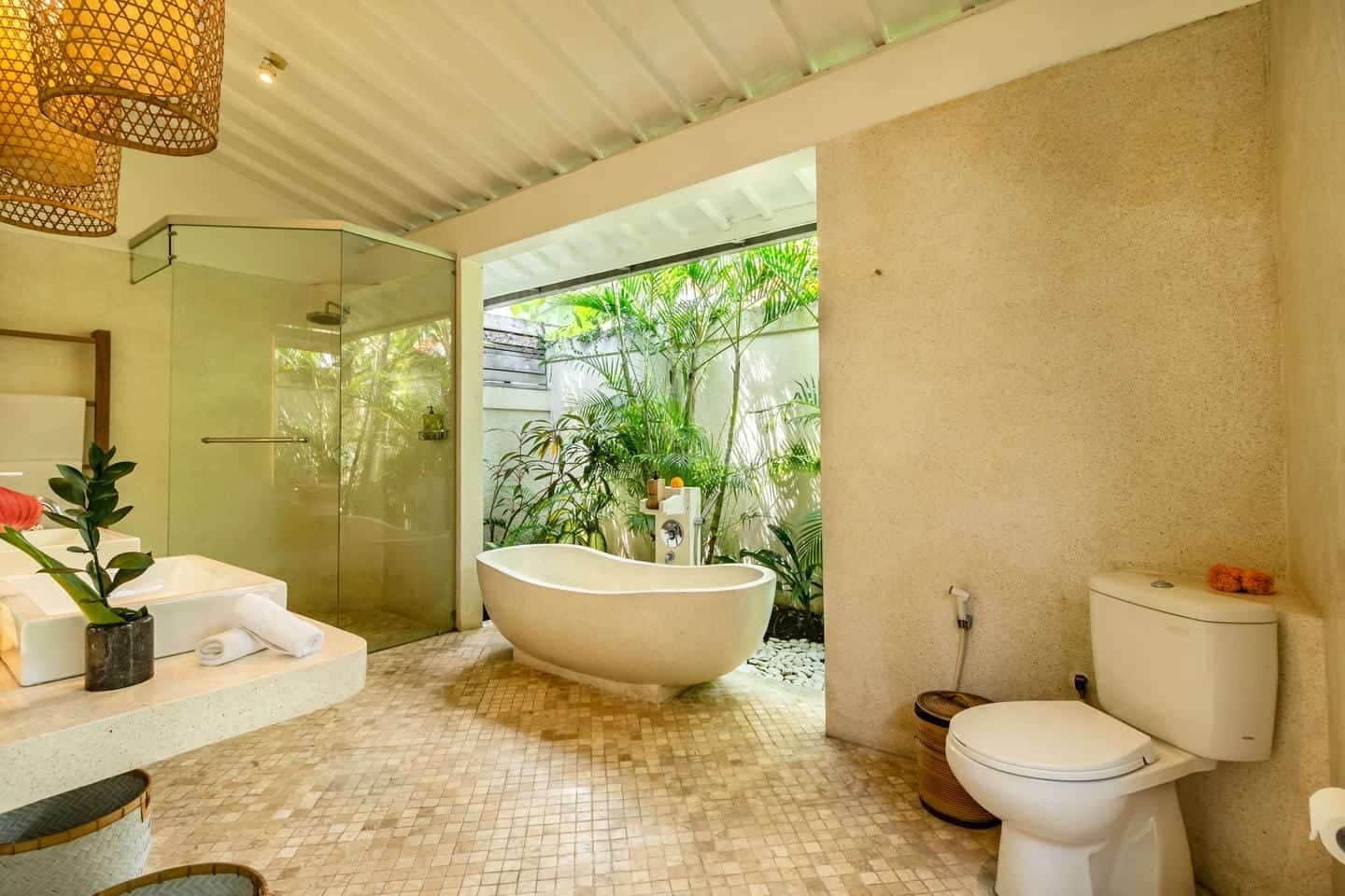 4-bedroom leasehold villa in Seminyak — photo 5 of 5