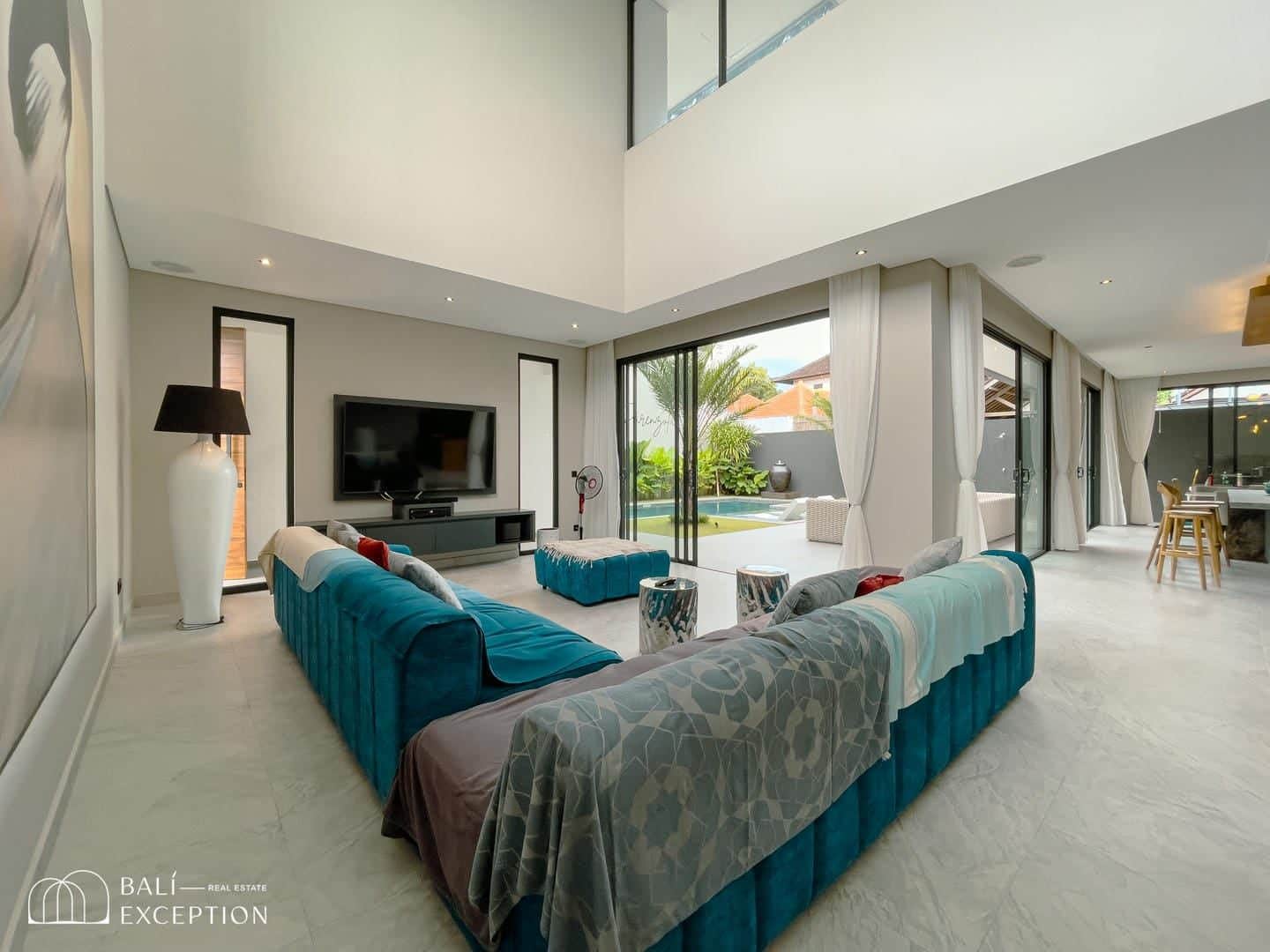 4-bedroom leasehold villa in Kerobokan — photo 2 of 5