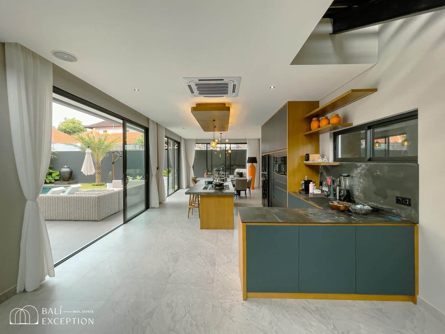 4-bedroom leasehold villa in Kerobokan — photo 3 of 5