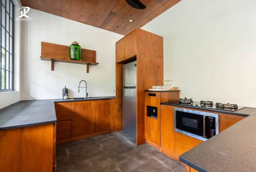 4-bedroom leasehold villa in Canggu — photo 5 of 5