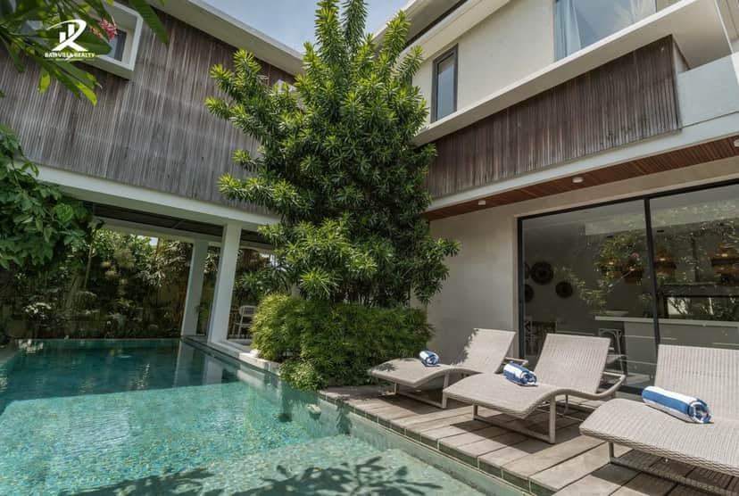 4-bedroom leasehold villa in Canggu — photo 3 of 5