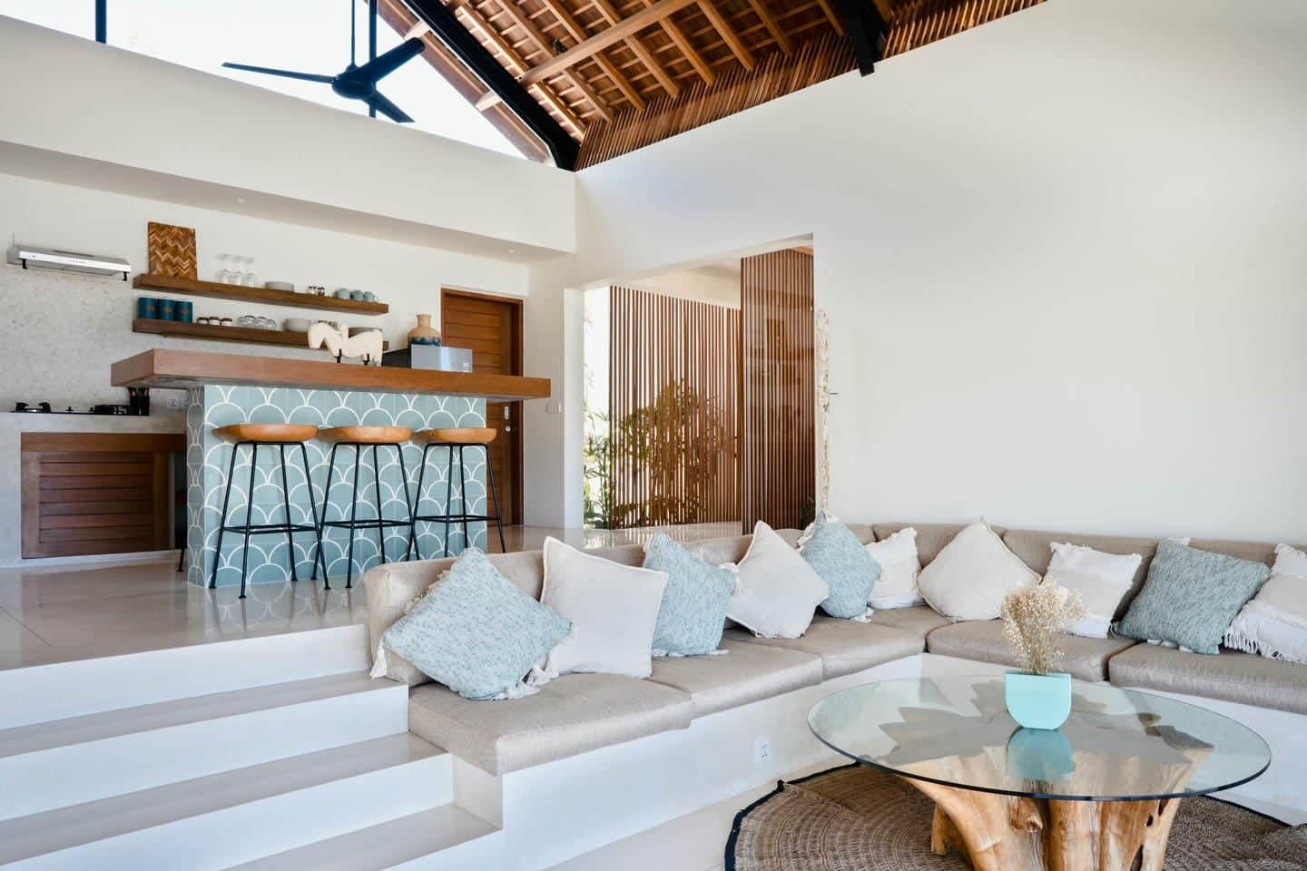 3-bedroom freehold villa in Lombok — photo 2 of 5