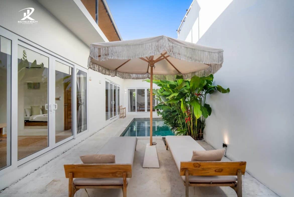 2BR Coastal Rooftop Villa for Sale Leasehold in Prime Nyang Nyang, Uluwatu