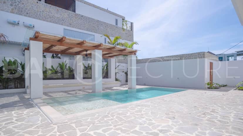 4-bedroom leasehold villa in Seseh/Cemagi — photo 3 of 5