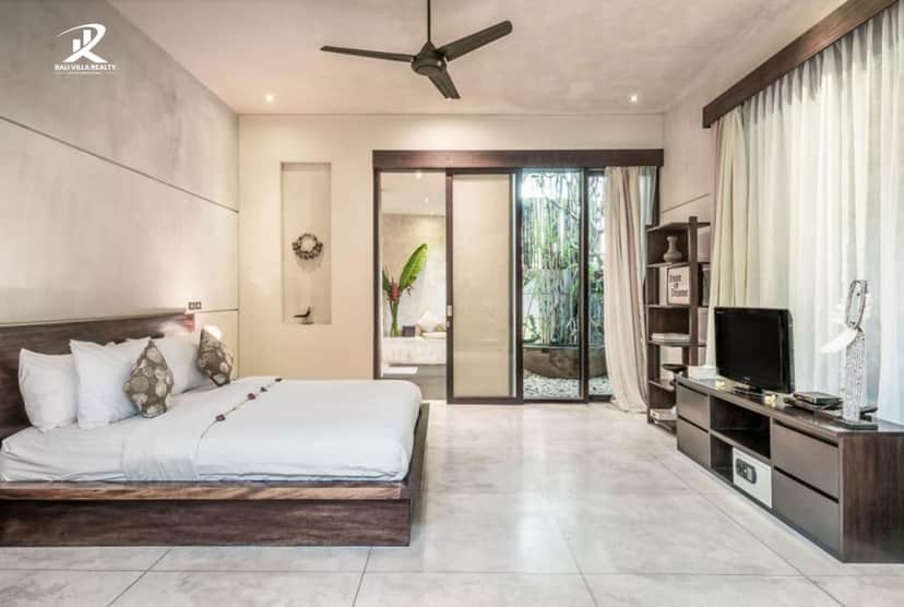 5-bedroom leasehold villa in Canggu — photo 3 of 5