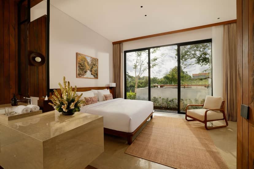 7-bedroom freehold villa in Canggu — photo 3 of 5