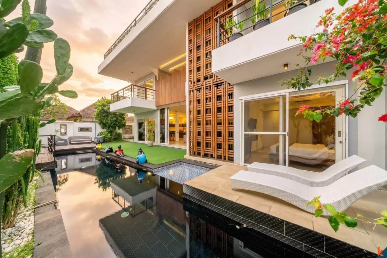 4-bedroom leasehold villa in Canggu — photo 2 of 5