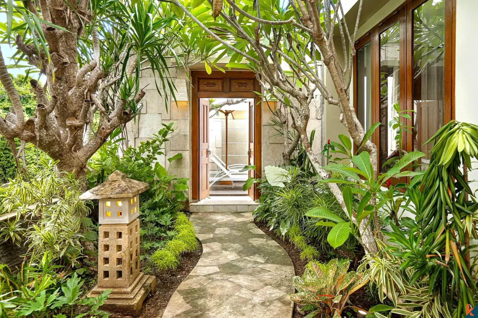 3-bedroom freehold villa in Jimbaran — photo 4 of 5