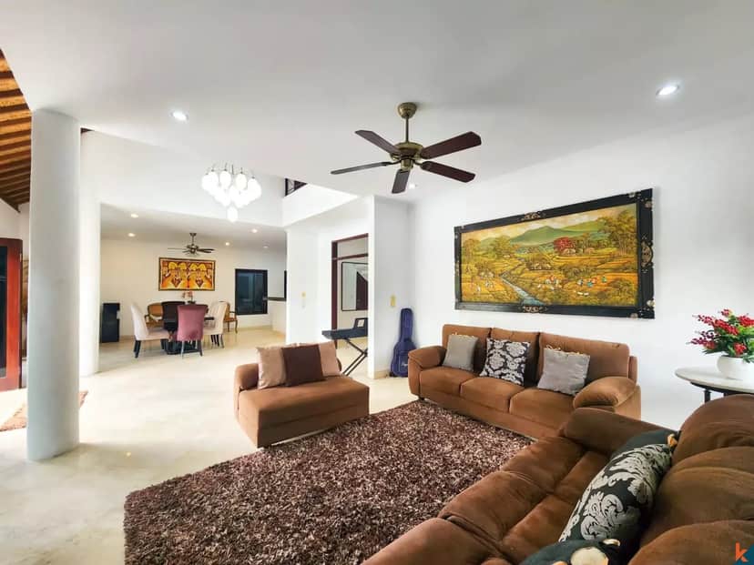 6-bedroom freehold villa in Jimbaran — photo 2 of 5