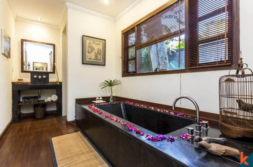 7-bedroom freehold villa in Jimbaran — photo 4 of 5